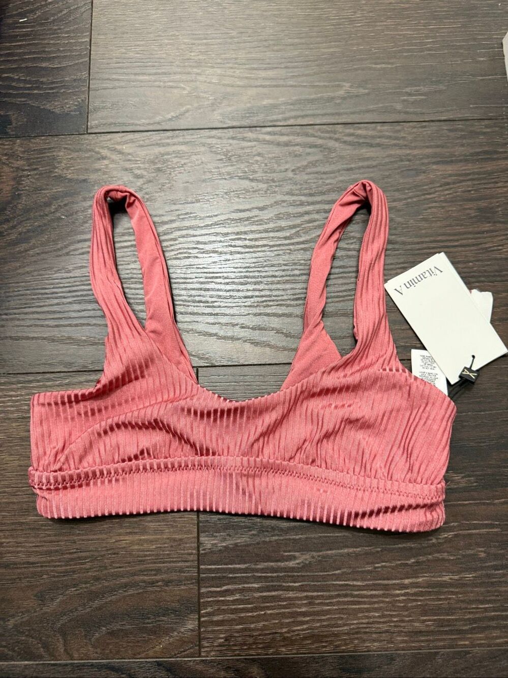 Vitamin A Womenโs Small Coral Ribbed Swim Top Bikini New